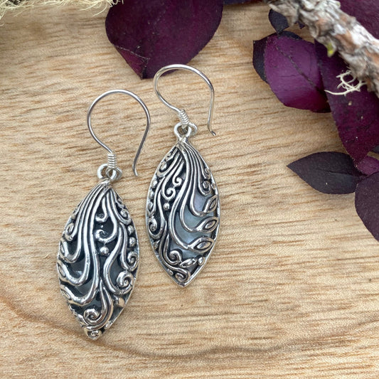 Oval White Shell Leaf Earrings