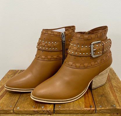 Temp Leather Boots - Tan